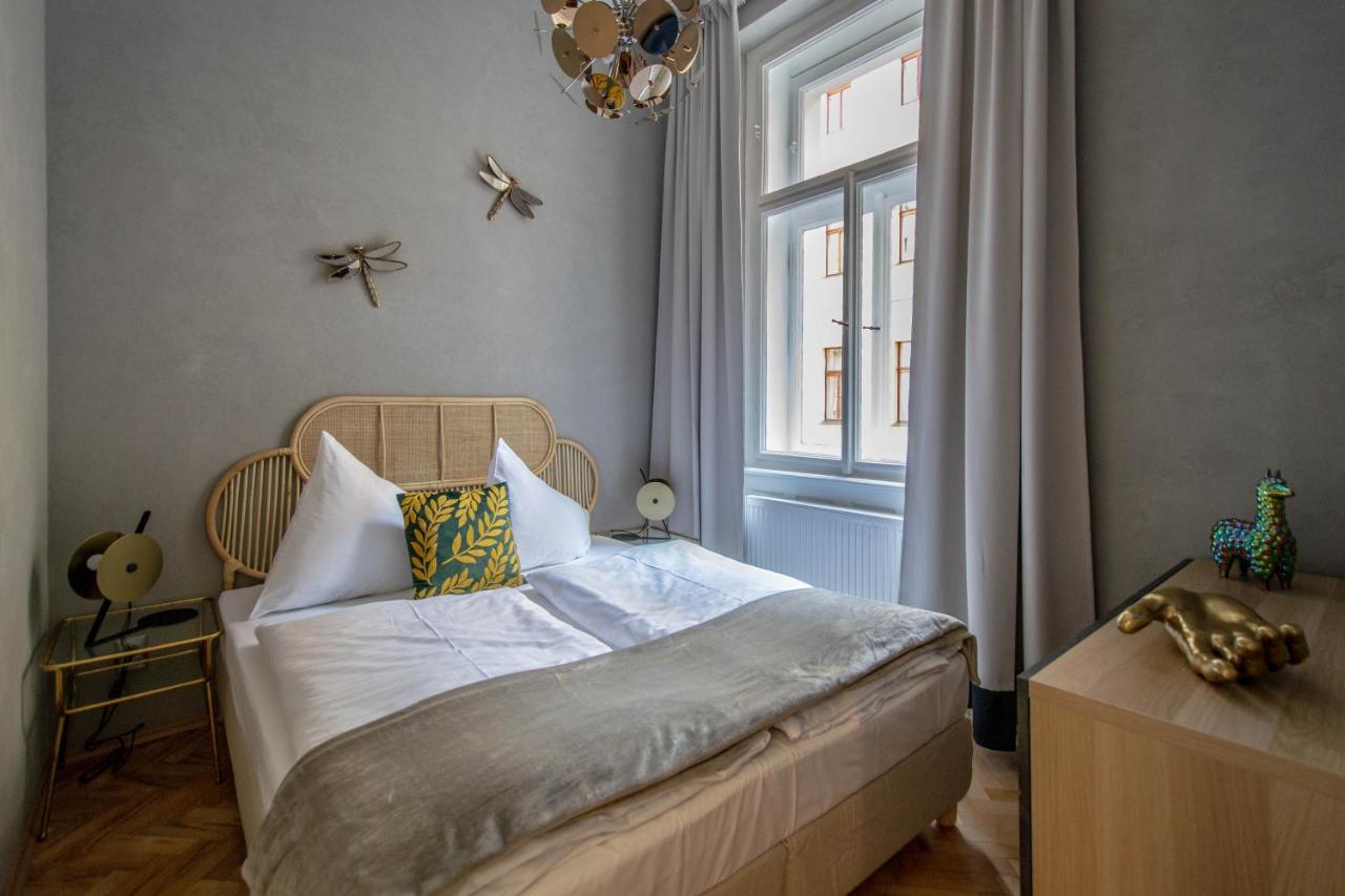 3Bdr Oasis In The Heart Of Prague Appartement Buitenkant foto