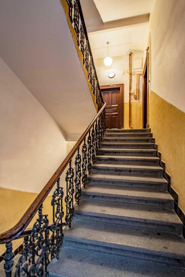 3Bdr Oasis In The Heart Of Prague Appartement Buitenkant foto